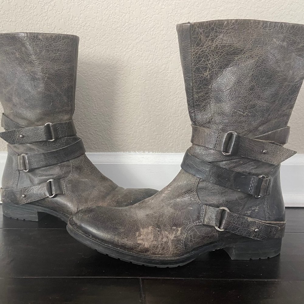 VERA WANG LAVENDER Italian Leather Gray Side Zip Belted Biker Boots Size 6.5